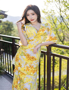 《姐姐的朋友3完整视频有翻译英文-无人区视频在线播放免费观看》