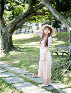 《37大但人文艺术视频-小向真奈美》